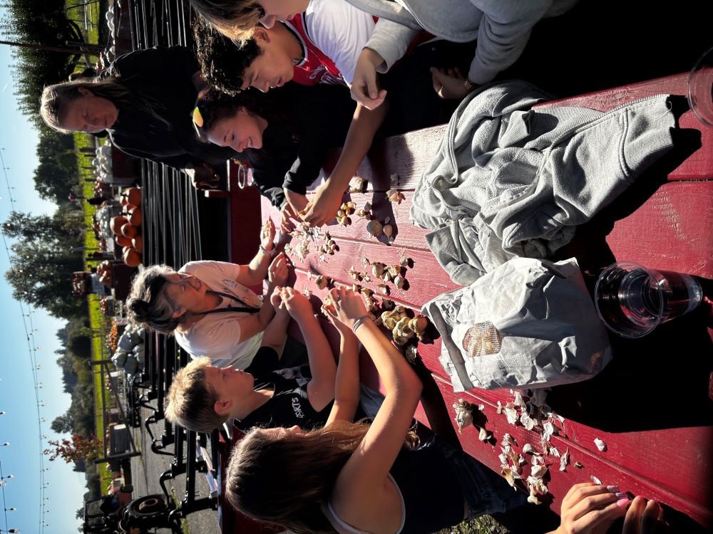 8th graders separating garlic cloves