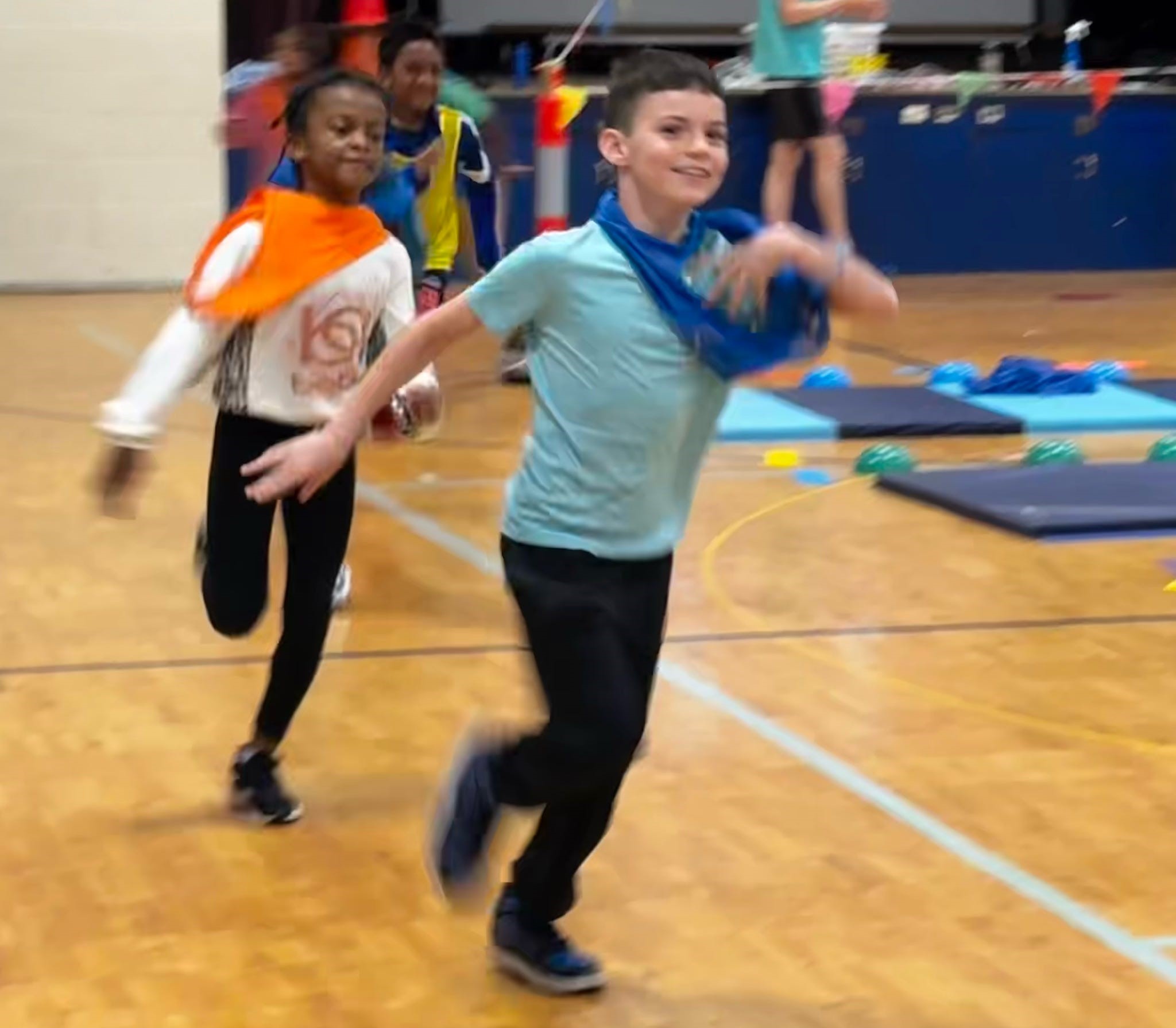 kids running during the fun run