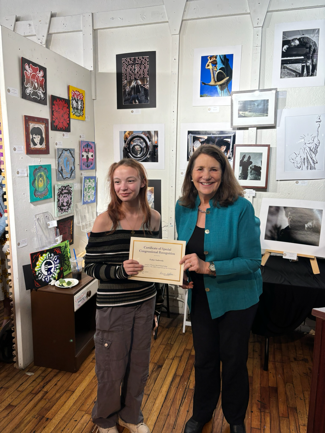 Clove Smith receiving award