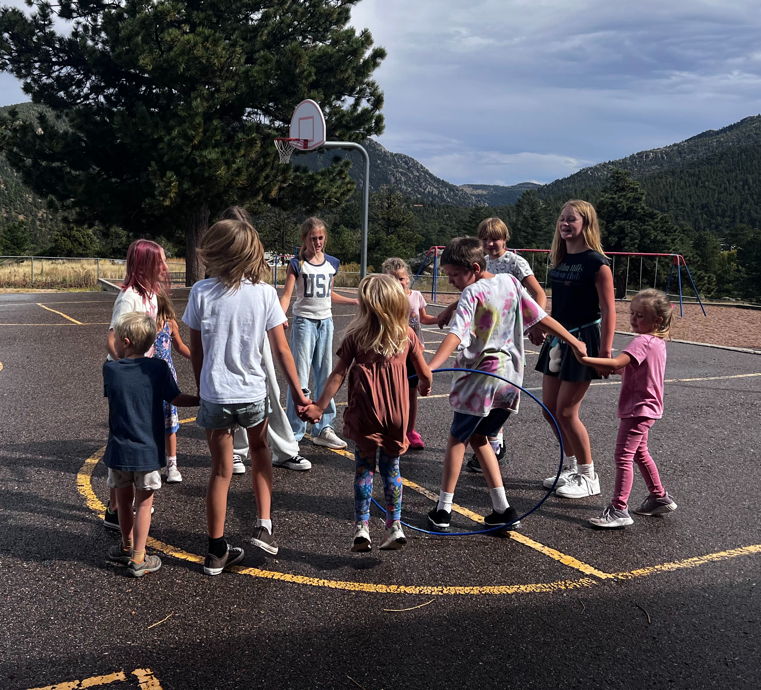 Middle andKinder buddies