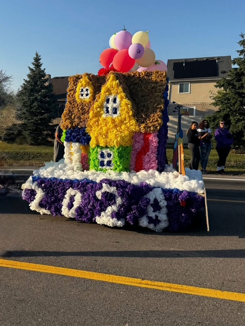 sophomore float
