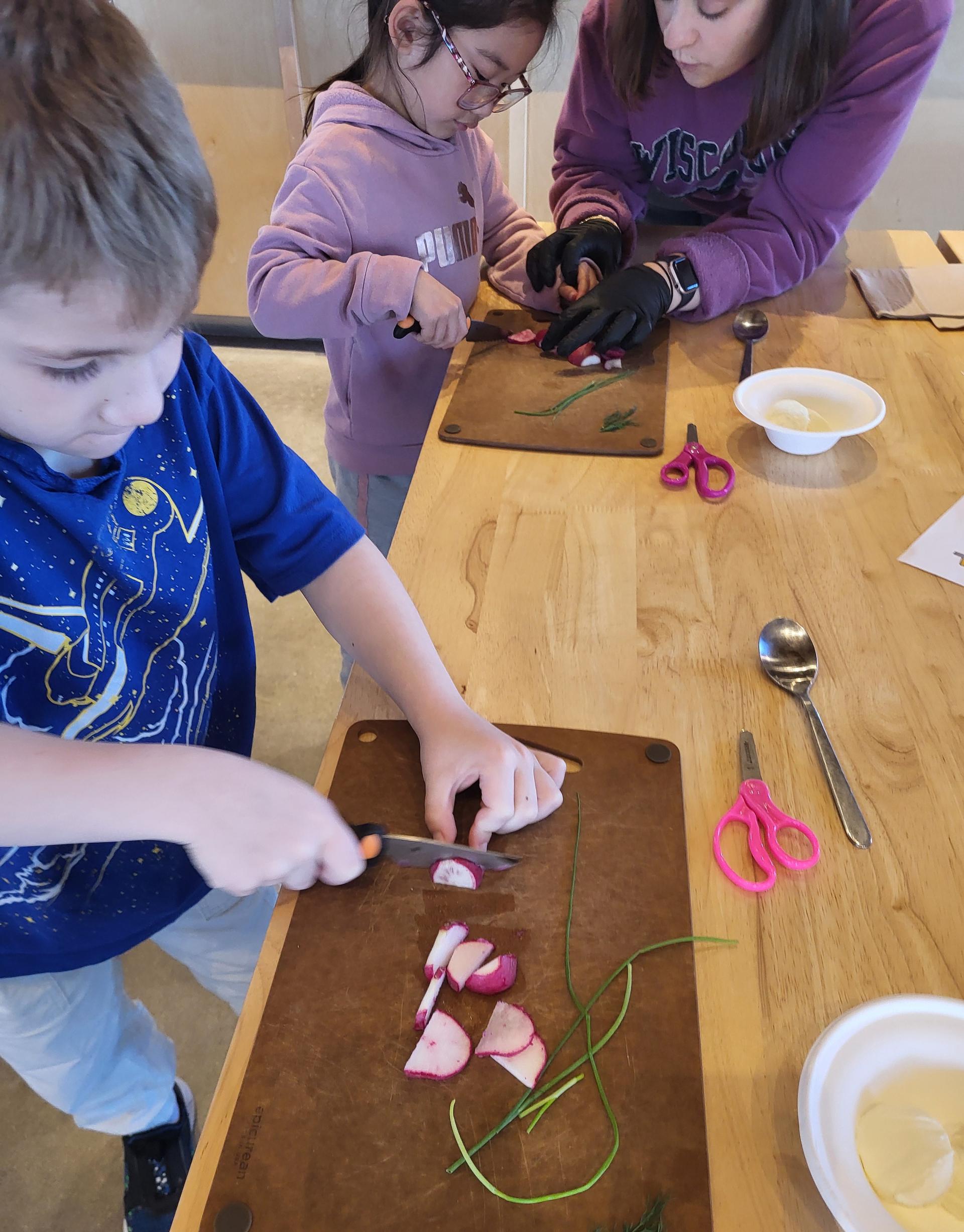 Elementary School students at Nourish