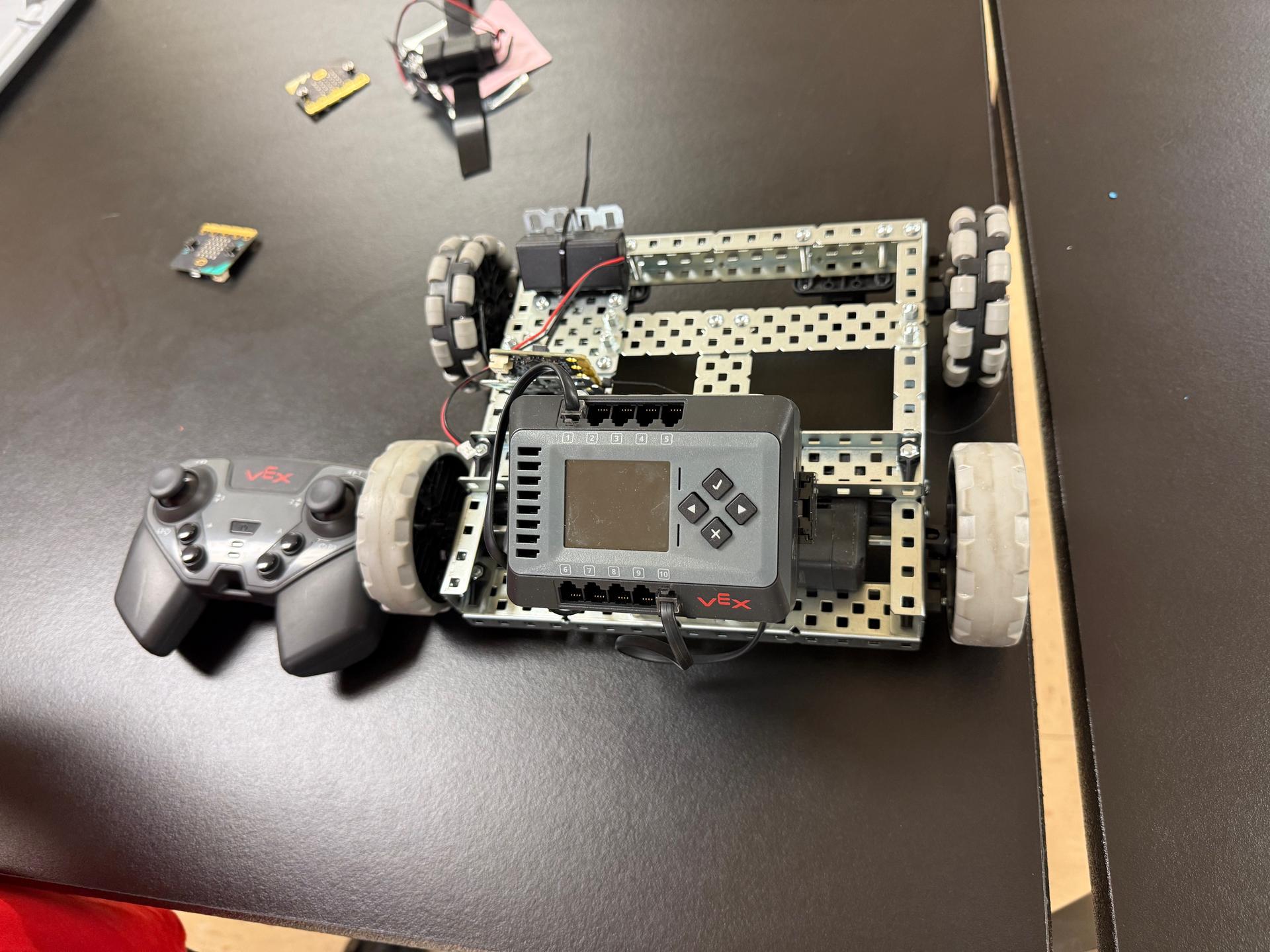 This is the robot used to distribute microbit cyberattacks