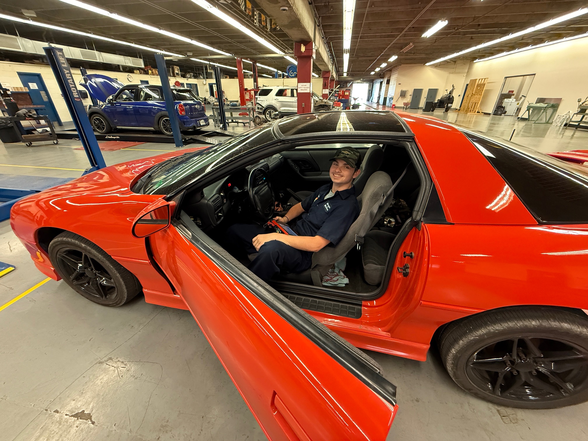 Students have gained experience at:  Adams Tire Morgan-McClure Lonesome Pine CDJR Advance Auto Parts H&M  Student Perspectives:  “Laid back” learning environment Strong relationships with instructors and peers Hands-on, “learn by doing” approach  Instructors described as:  Knowledgeable Supportive Engaging and approachable
