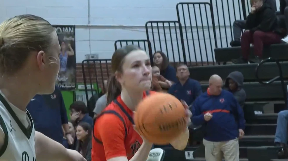 Union Bears' Katelyn Witt shines with record-breaking performance