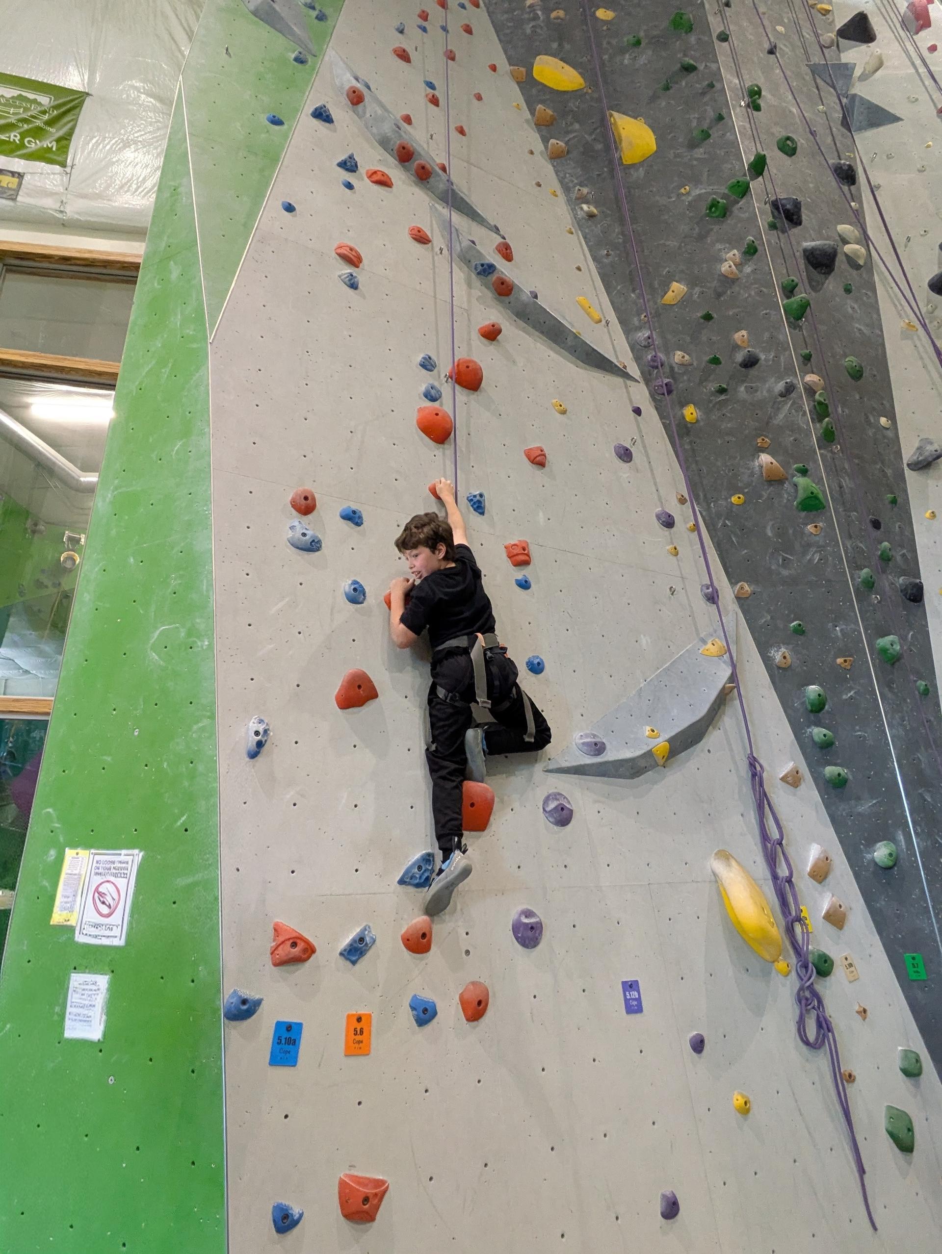 Duds and Dough shop_1