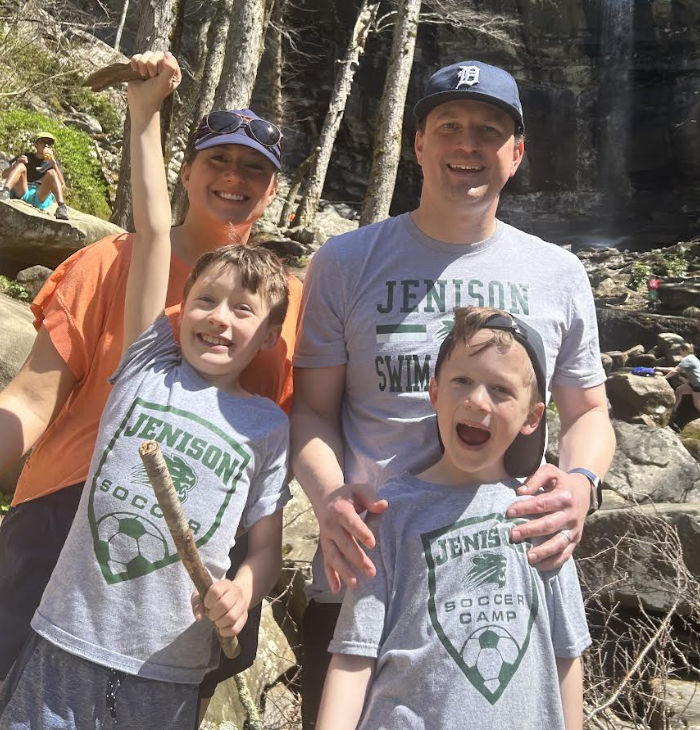Coach Stumpf with family on Hike