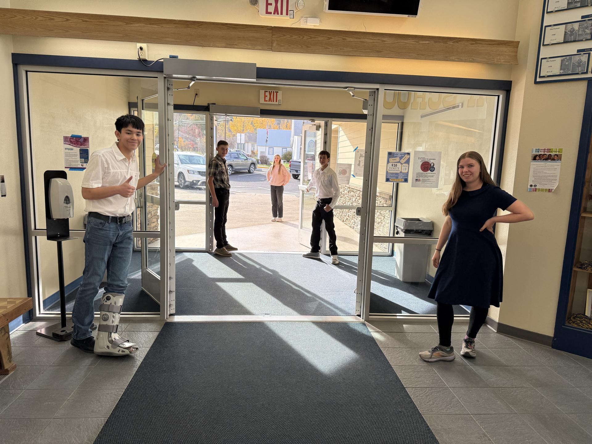 7th grade science class exploring with Carrie Castleton