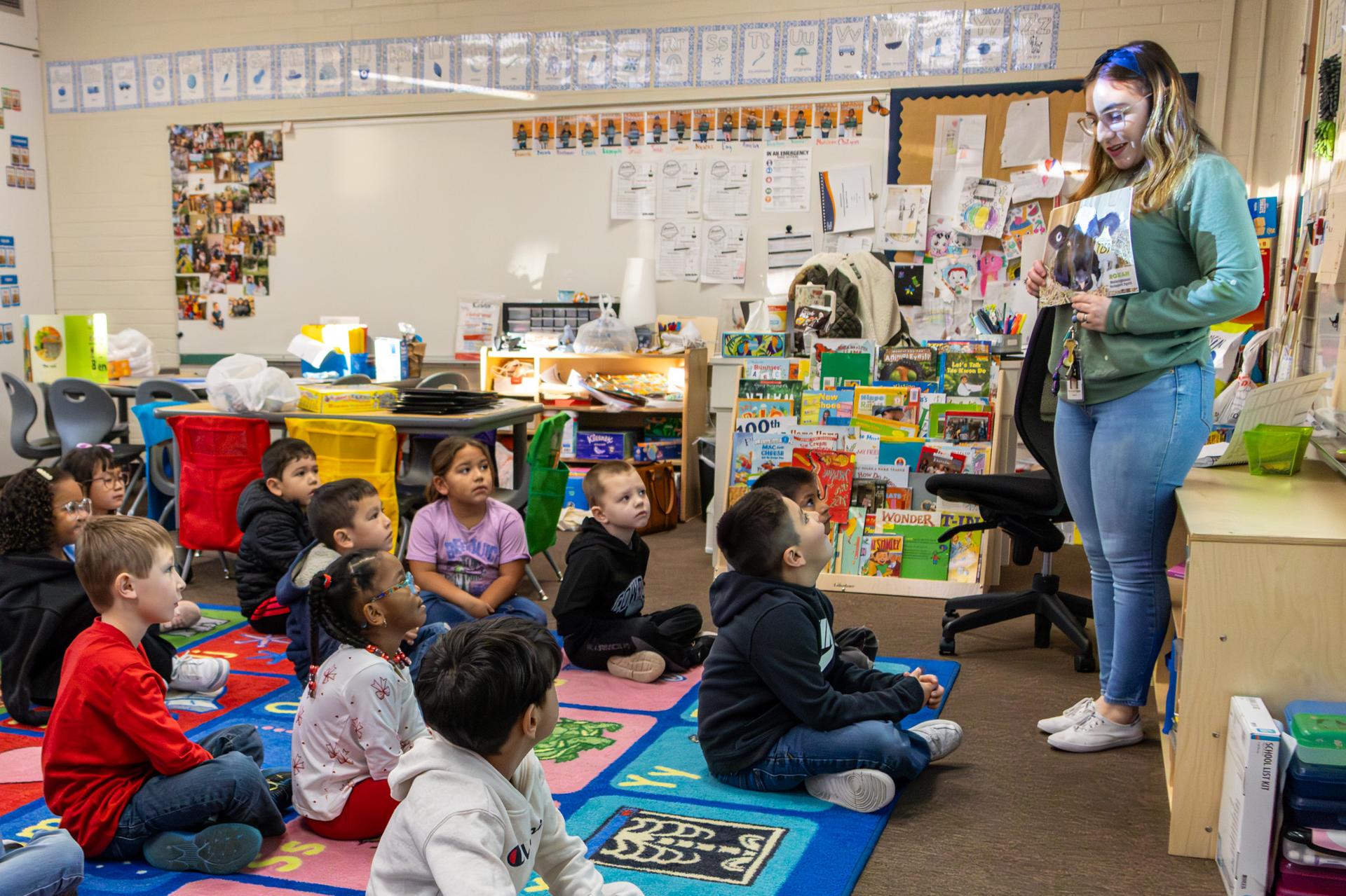 showing cow picture to kids