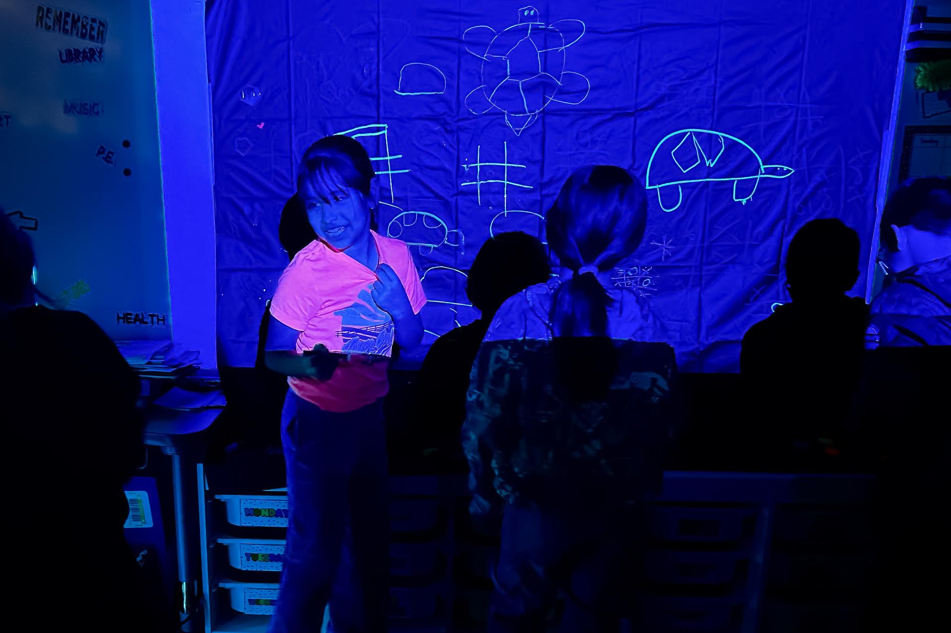 glow in the dark lesson 