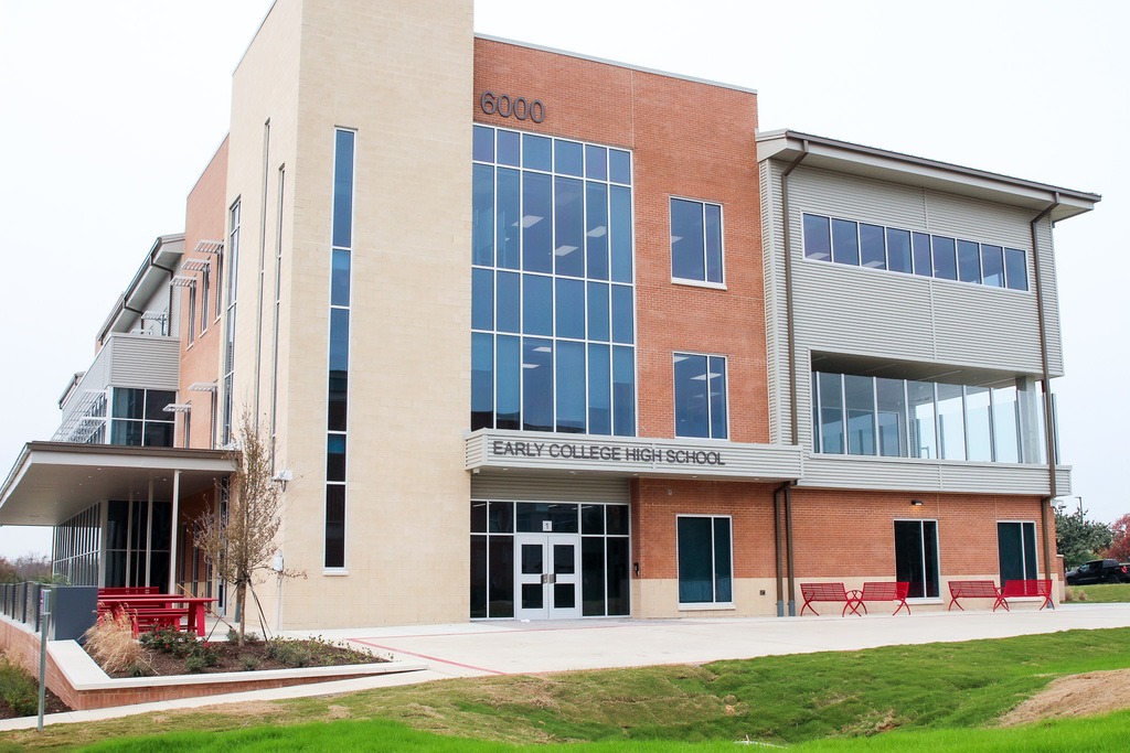 Early College High School building