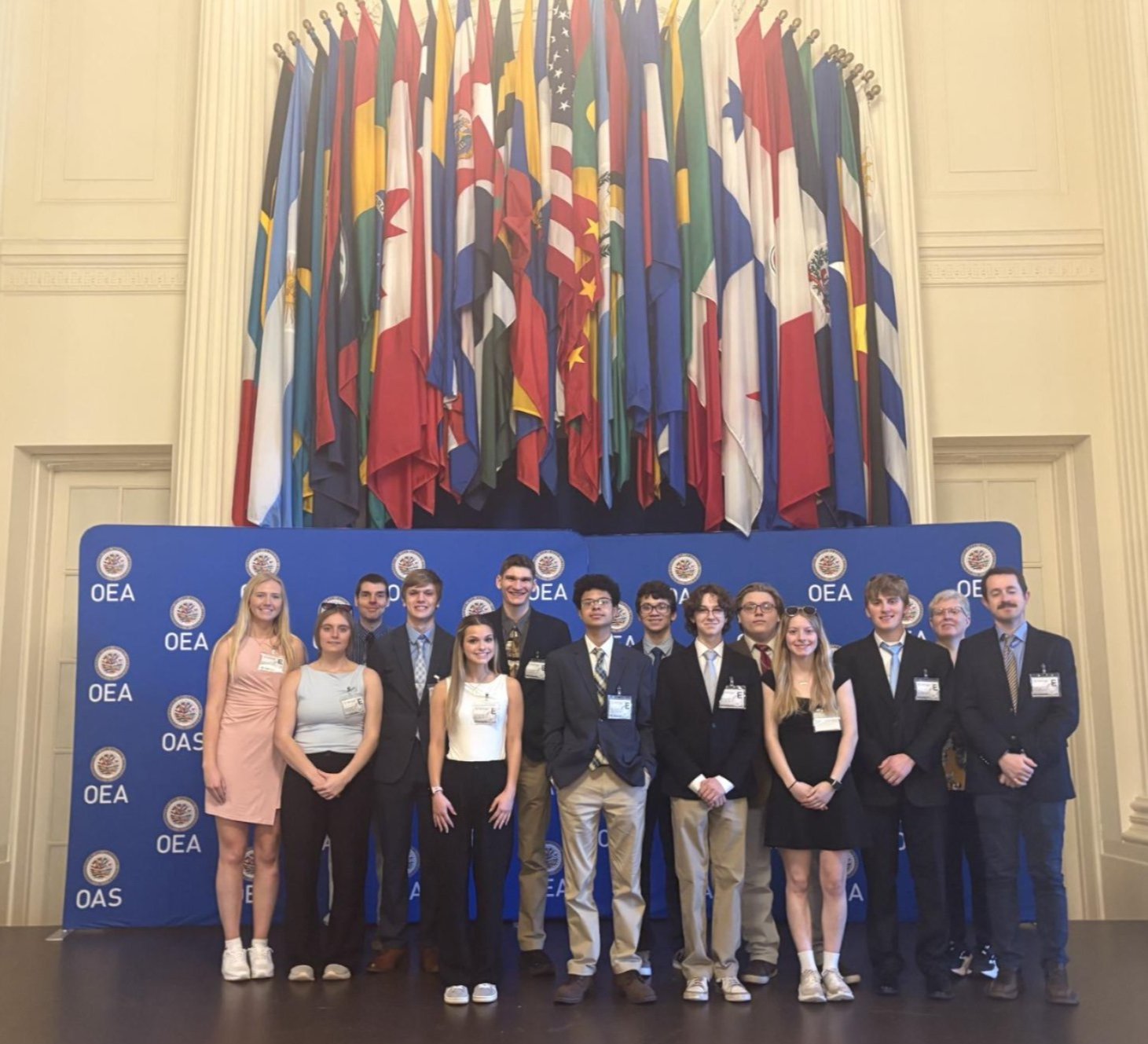 Students in Mr. Cosey's Model OAS class with three teacher chaperones. 