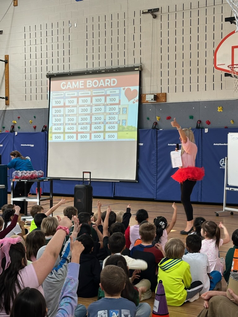 Students play jeapardy as whole school