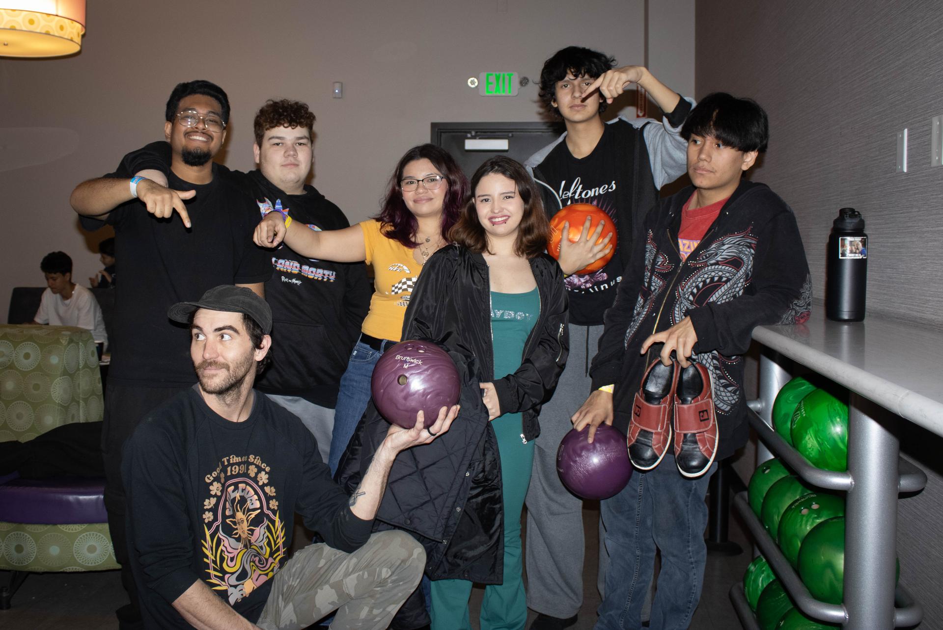 NEC seniors pose with bowling balls at Boondocks