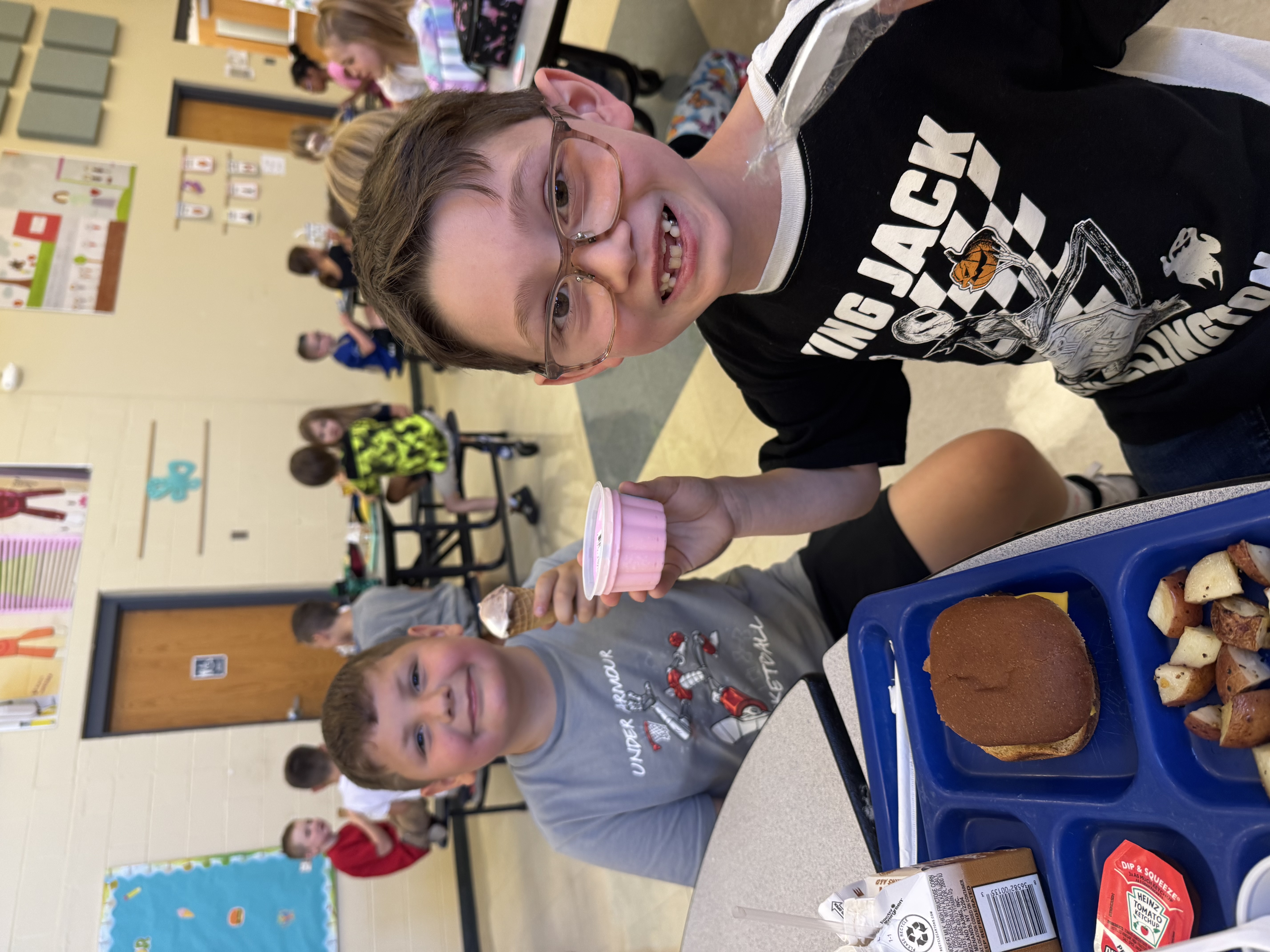 a picture kids having ice cream at MJT