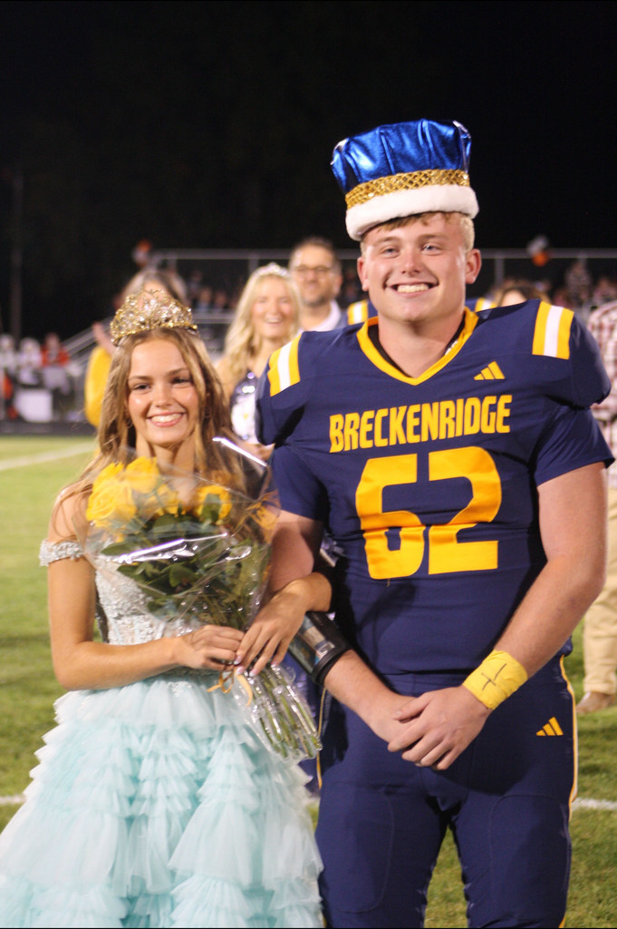 Homecoming King/Queen - Gerreck McKenzie & BayLeigh Clapp  