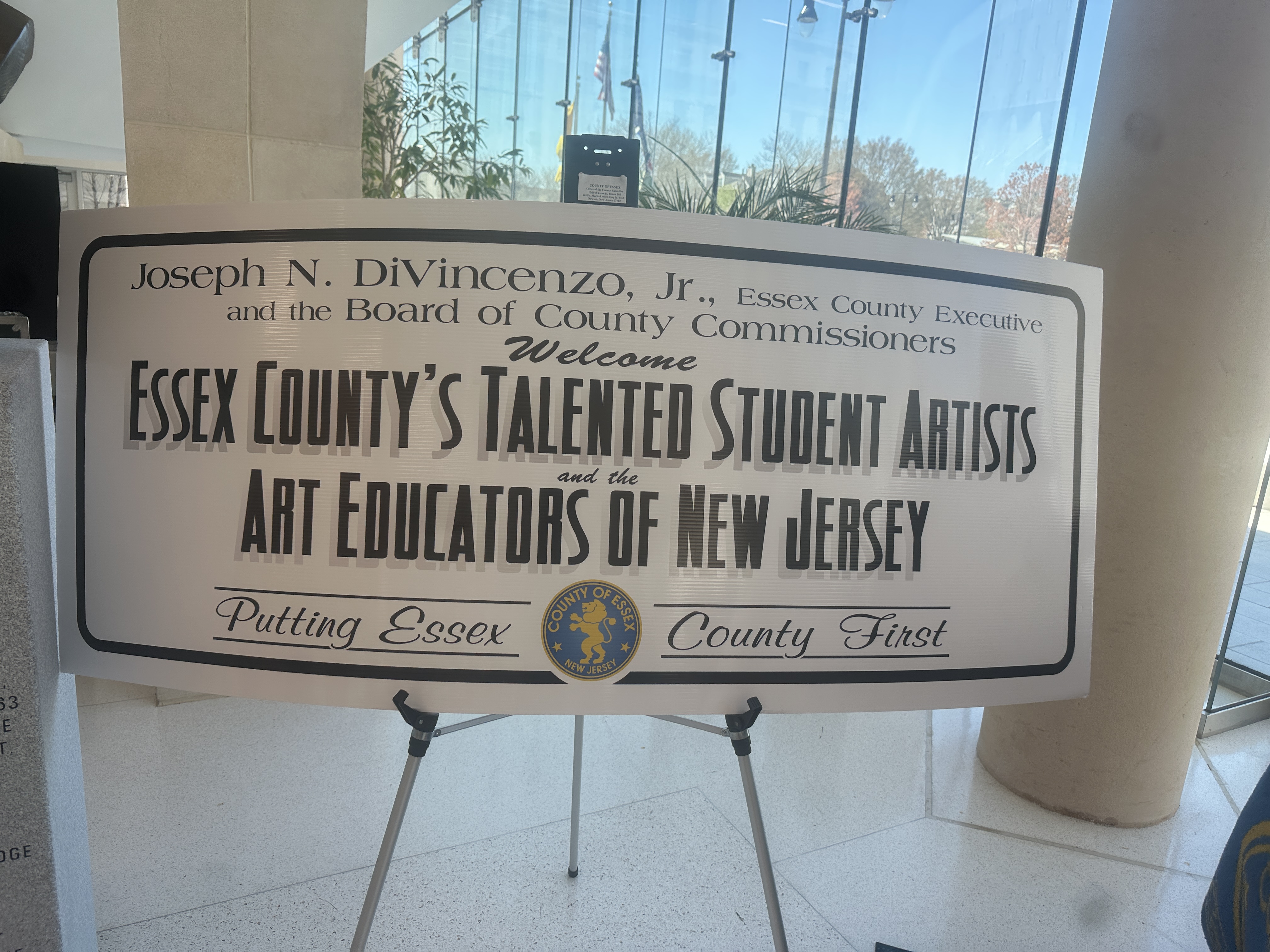 art show sign