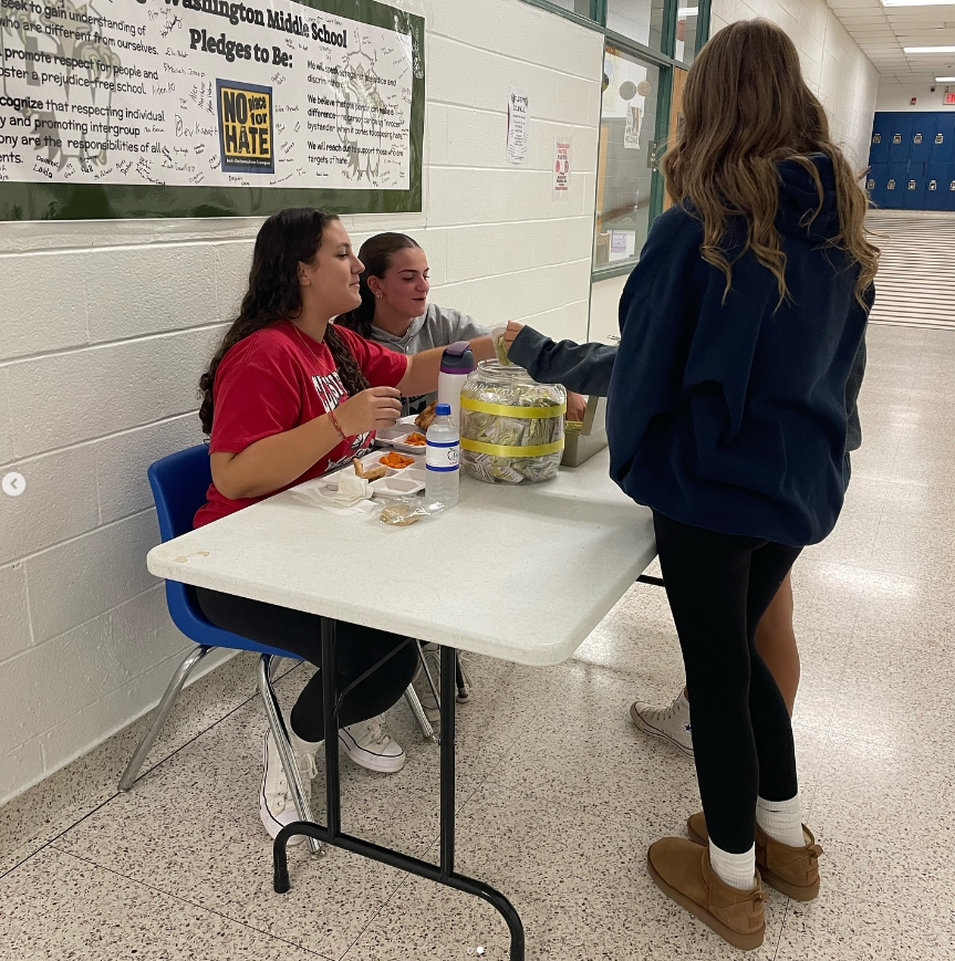 GWMS Student Councils is selling gold shoelaces in support of Childhood Cancer Month