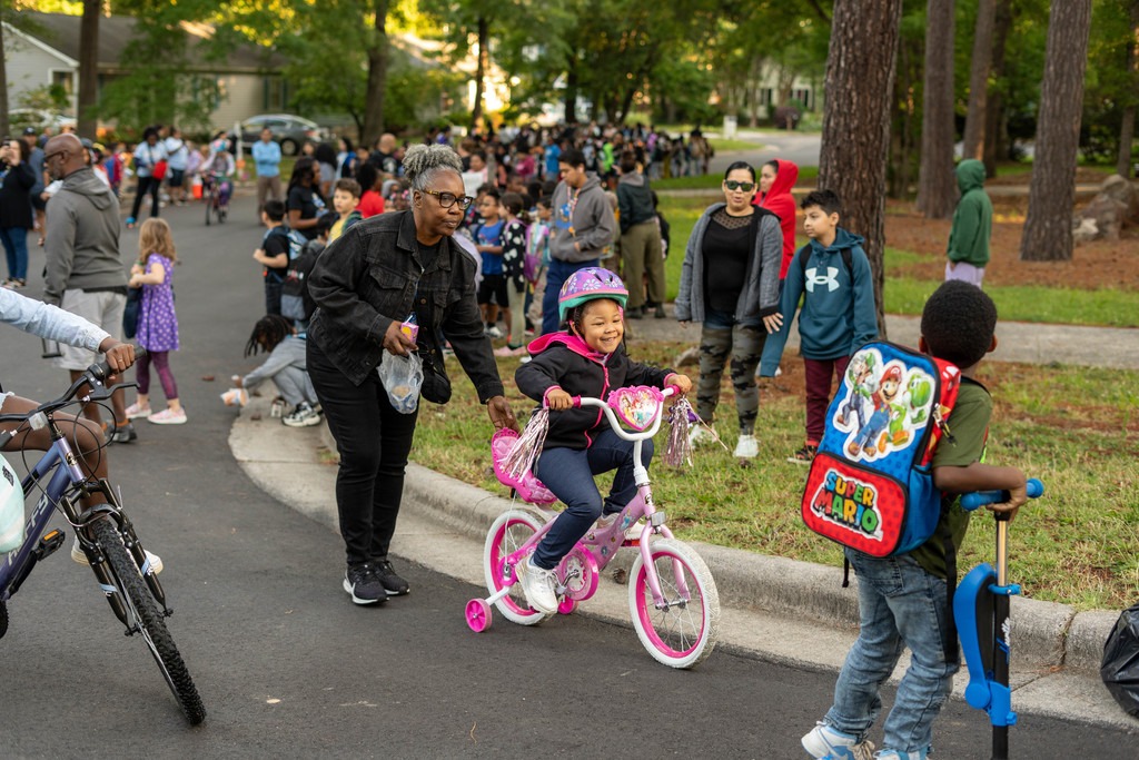 children riding bikes