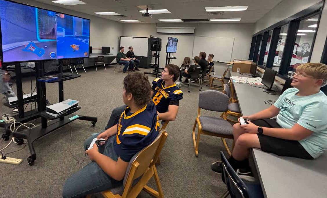 Esports - Students playing video games
