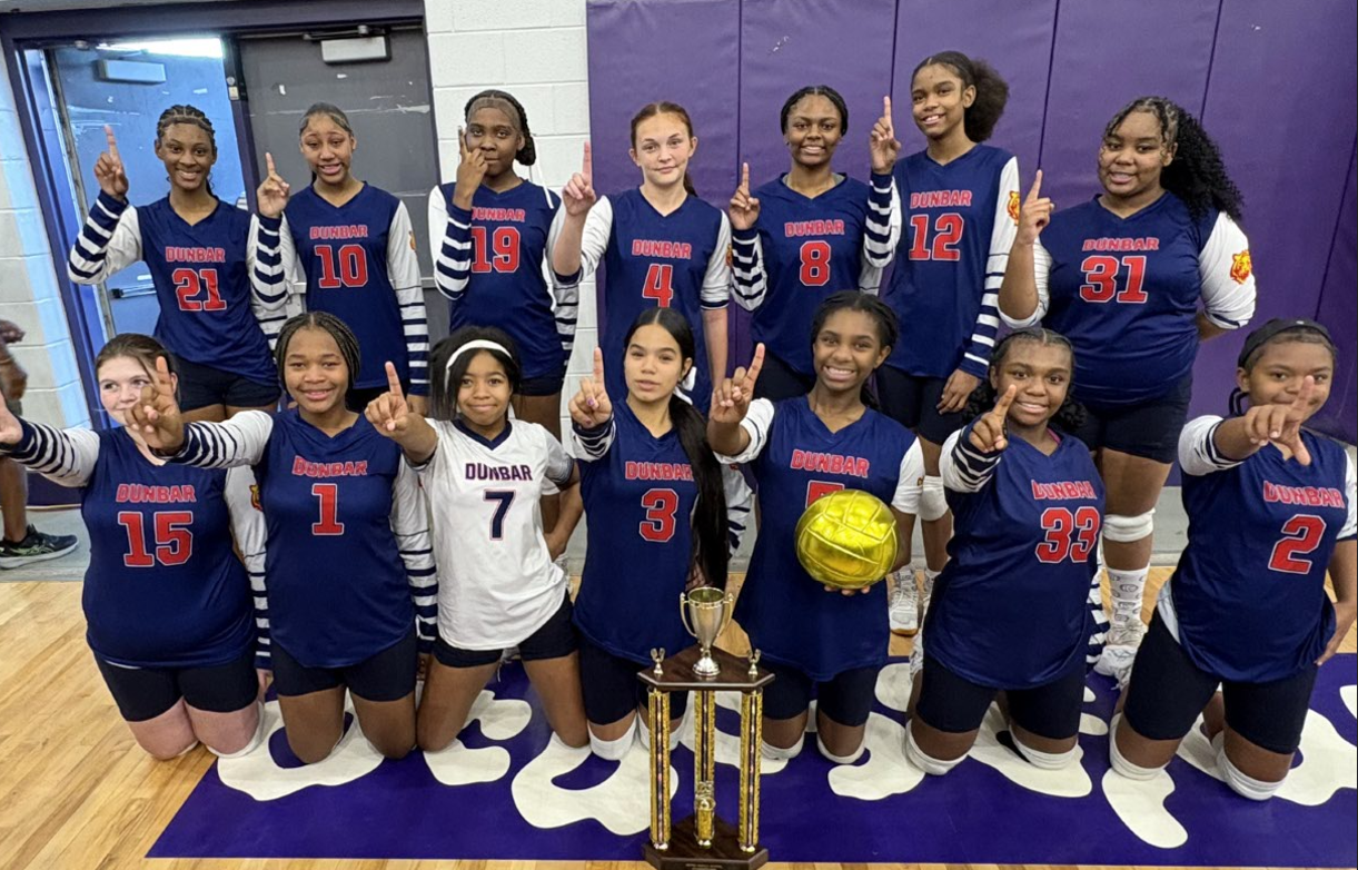 Dunbar Magnet's Volleyball team