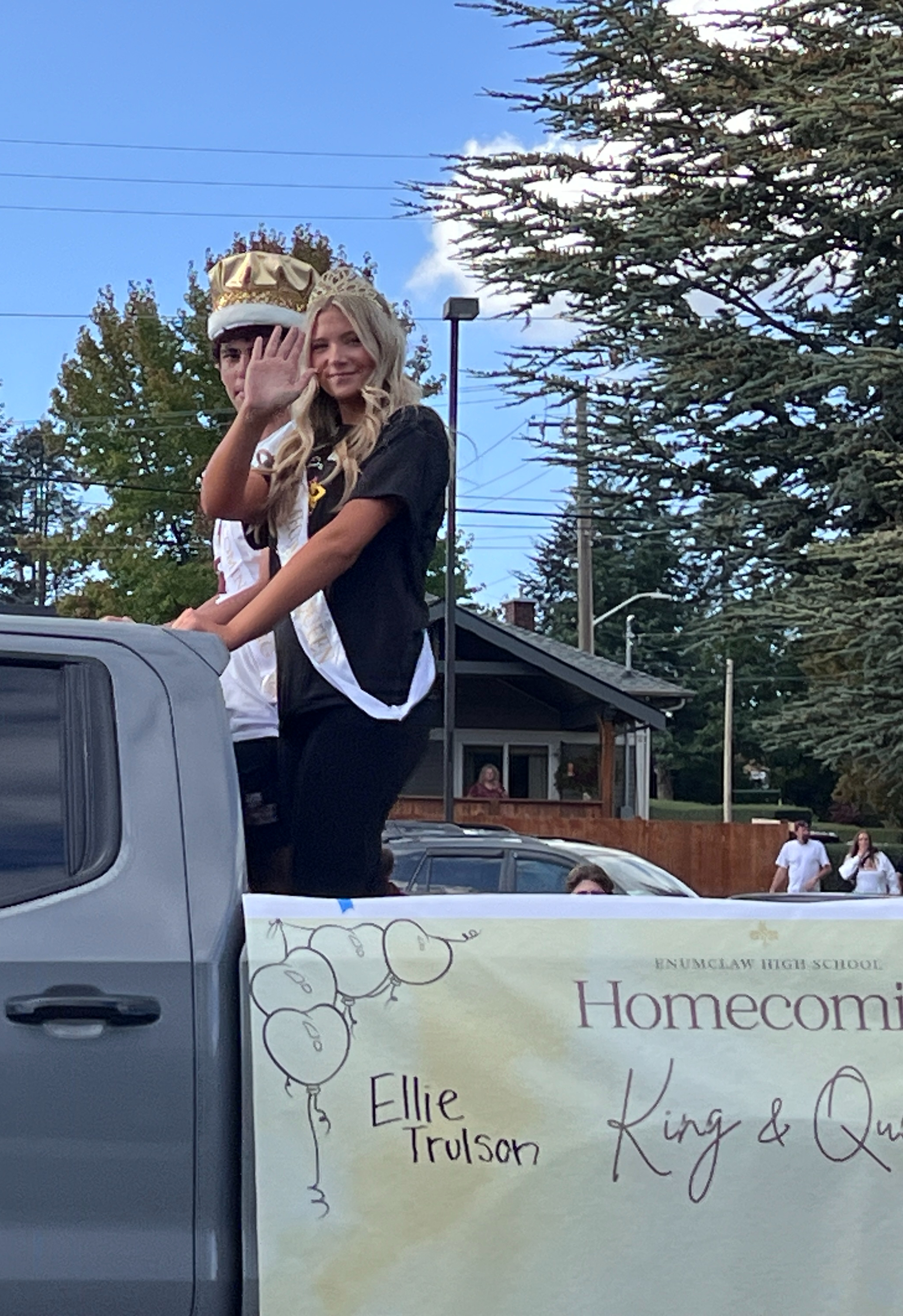 EHS Homecoming King & Queen in parade