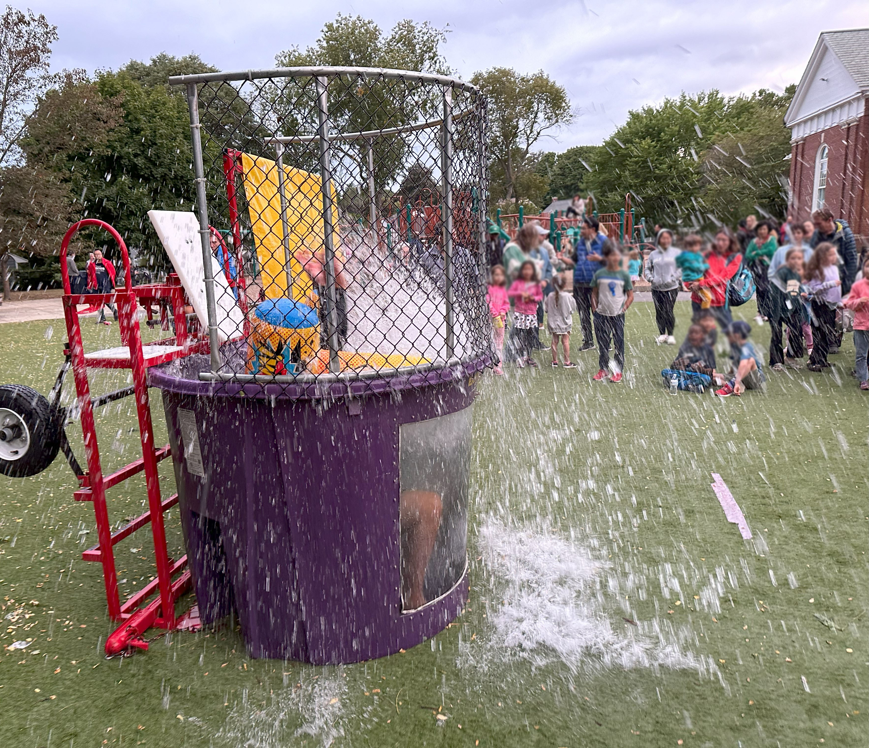 dunk tank splash